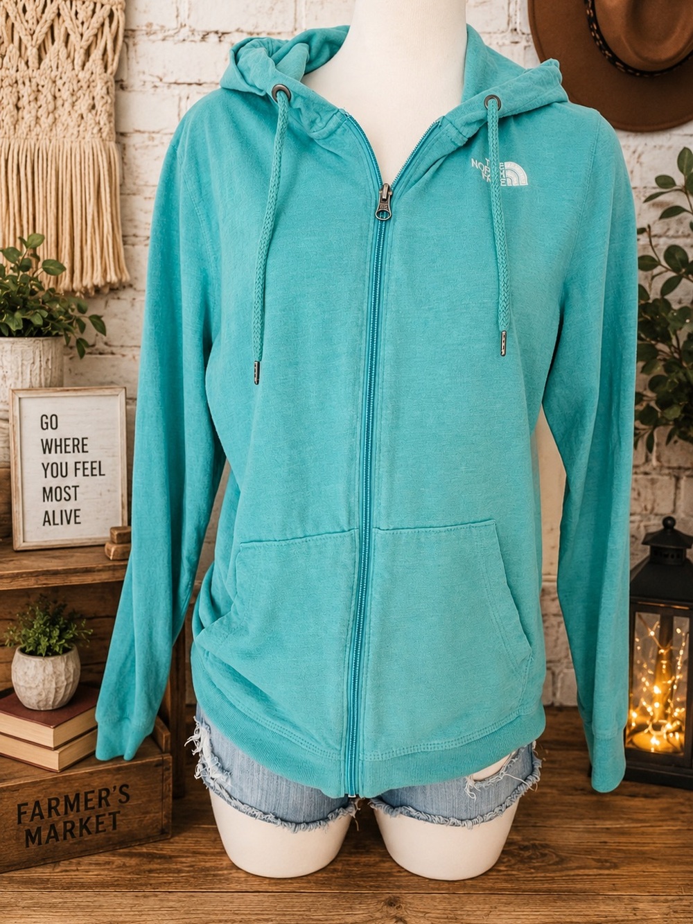 Women’s North Face Zip Up